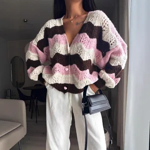 New Wave Pattern Contrasting Color Knitted Jacket V-neck Long Sleeved Knitting Cardigan Sweater for Women
