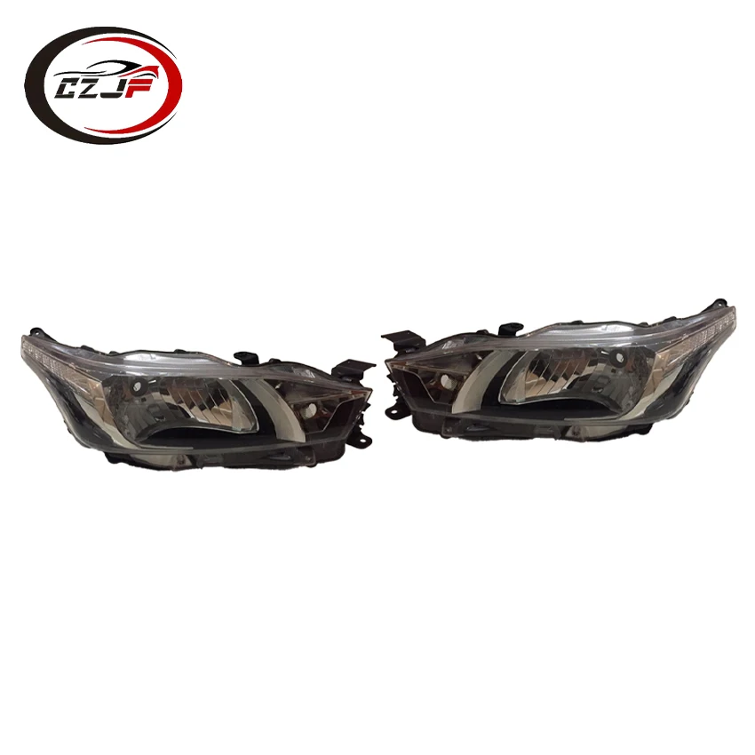 CZJF Auto Halogen Front Headlight for Toyota Yaris 2014-2016