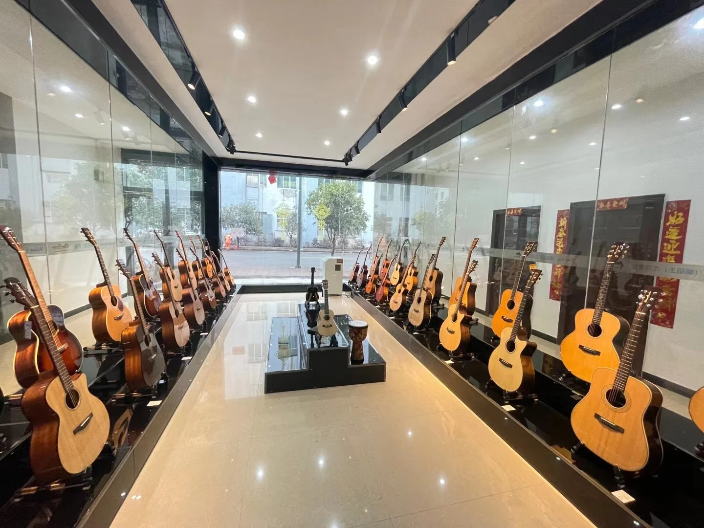 High Quality Electric Guitar Musical Instrument And Guitar Music