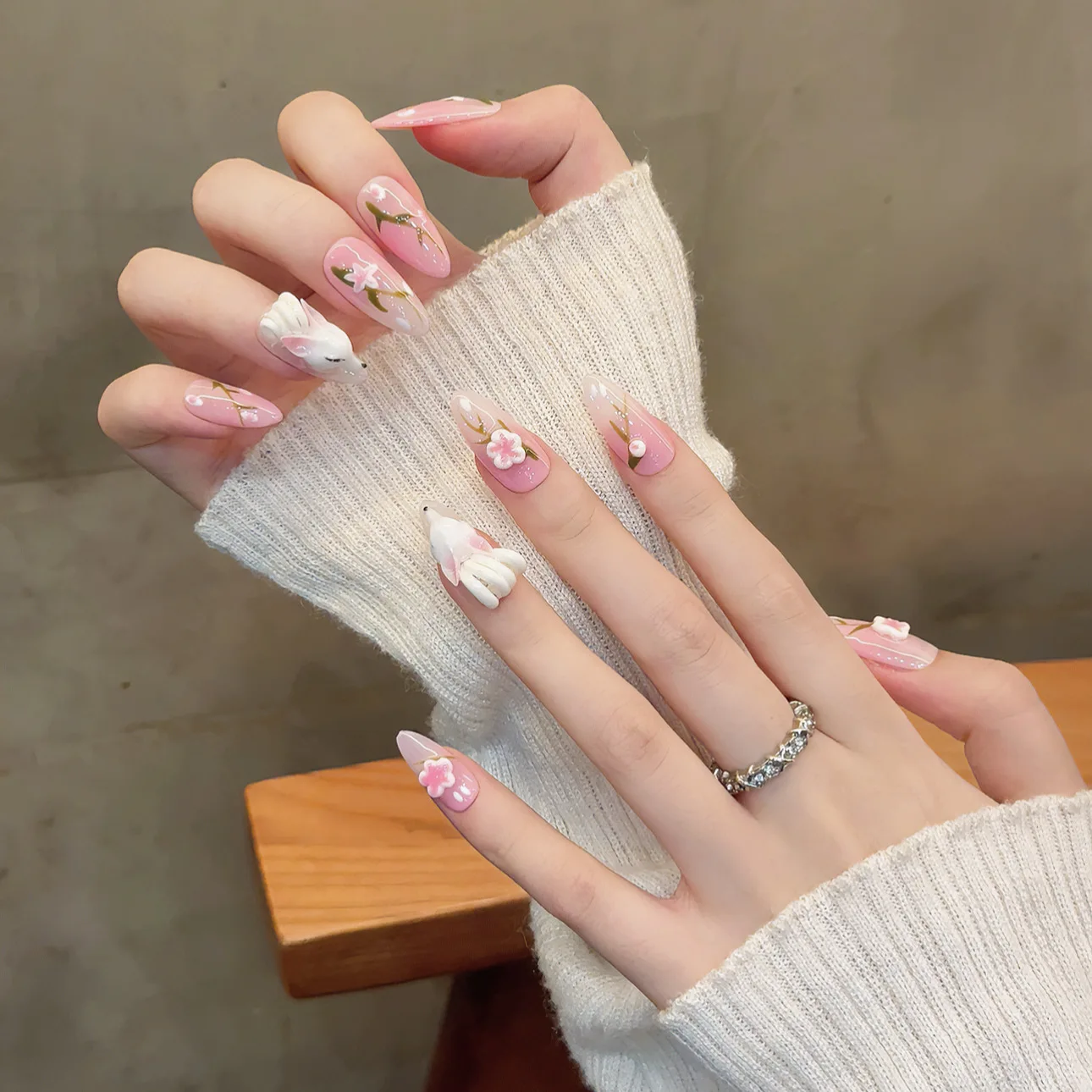 Custom Packaging Three-dimensional Little fox National Style Temperament Short Nails Hand-painted Handmade Press on Nails