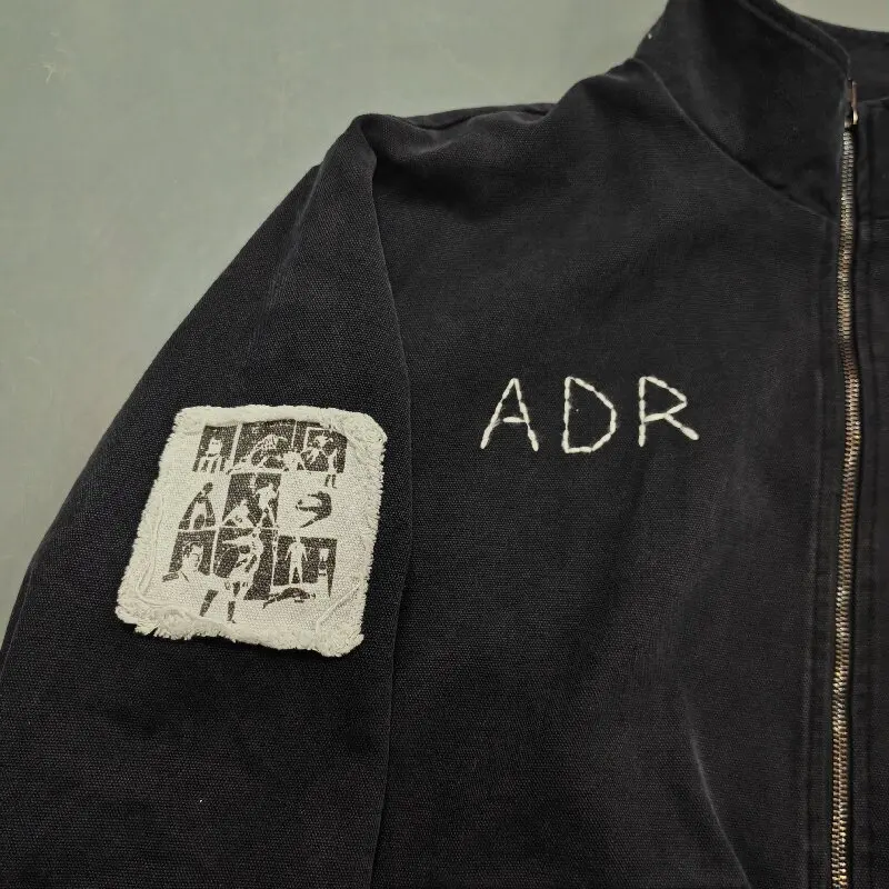 2026 Mens Vintage Distressed Rhinestone Denim Jacket Custom Distress Wash Factory Direct Outerwear Street Fashion Apparel gallery 4