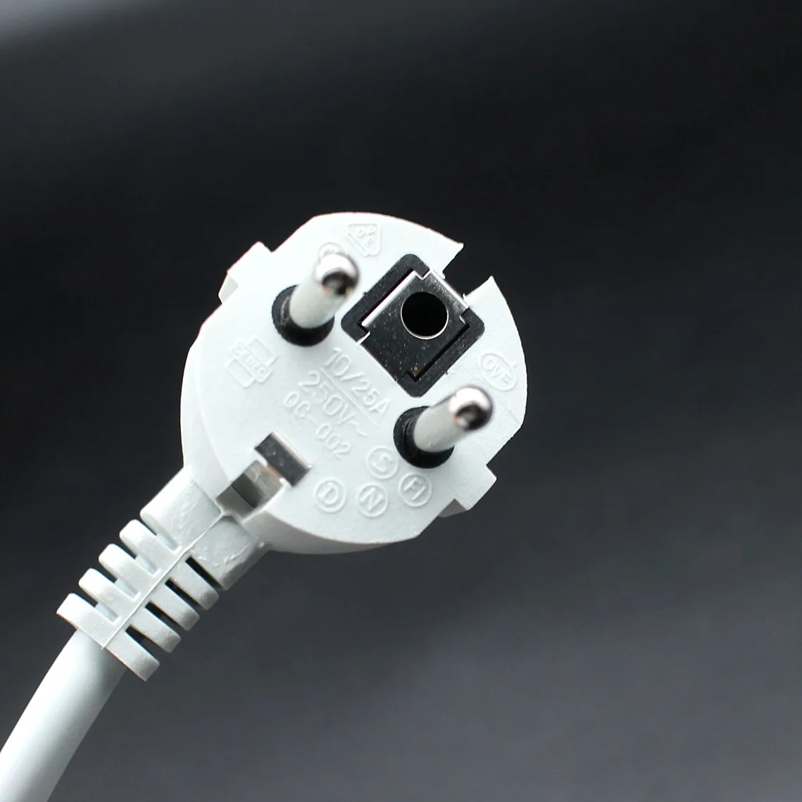 Surge Protection 3 USB US Plug Durable Plastic Multi Plug Sockets