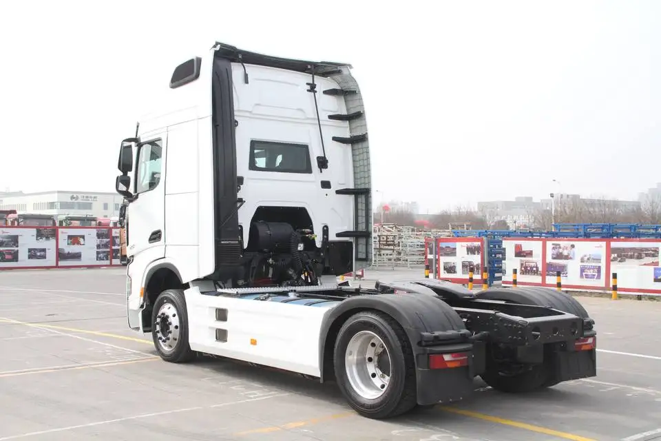 Совершенно новый трейлер SHACMAN грузовик 4*2/6*4 тягач X6000 КПД логистика