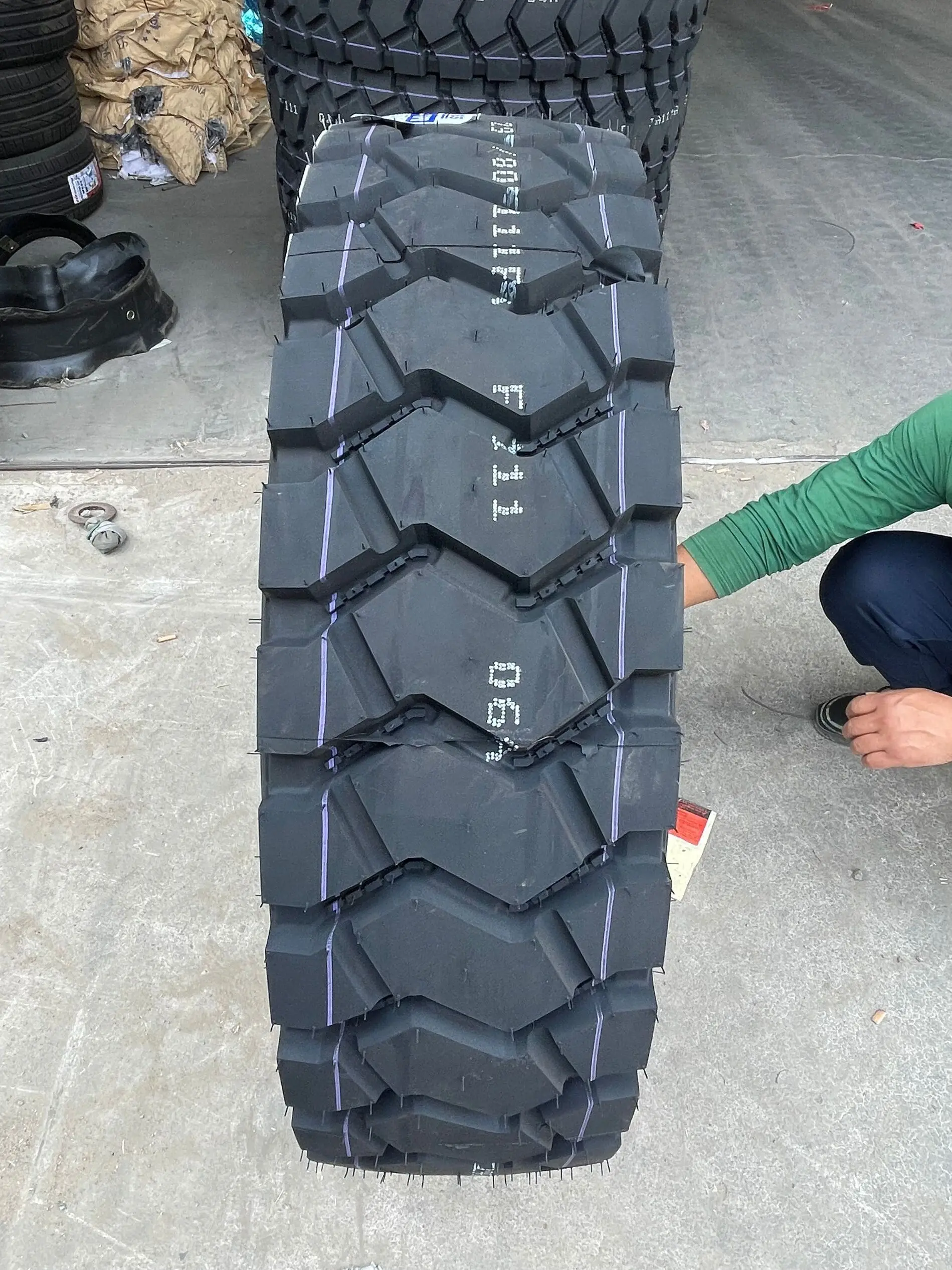 295/80R22.5 MAX92 MAXWIND Truck Tires - Durable & High Quality