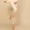 Donna Beige
