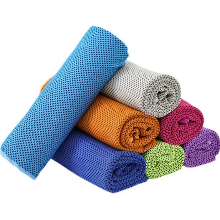 100 % polyesteristä valmistettu jäähdyttävä golfpyyhe mukautettu yksivärinen mikrokuitu moderni neulottu urheilu käytetään joka päivä matkalla