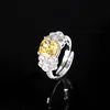 Anillo de diamante amarillo talla Flor de Hielo de tamaño ajustable