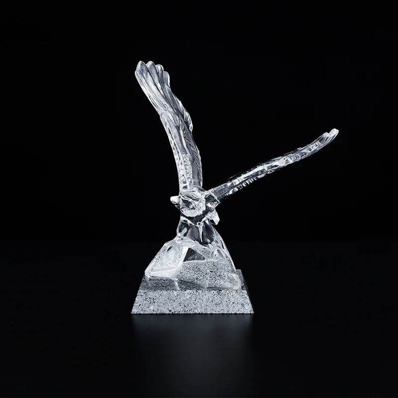 Factory wholesale custom crystal model statues carved k9 crystals supplier