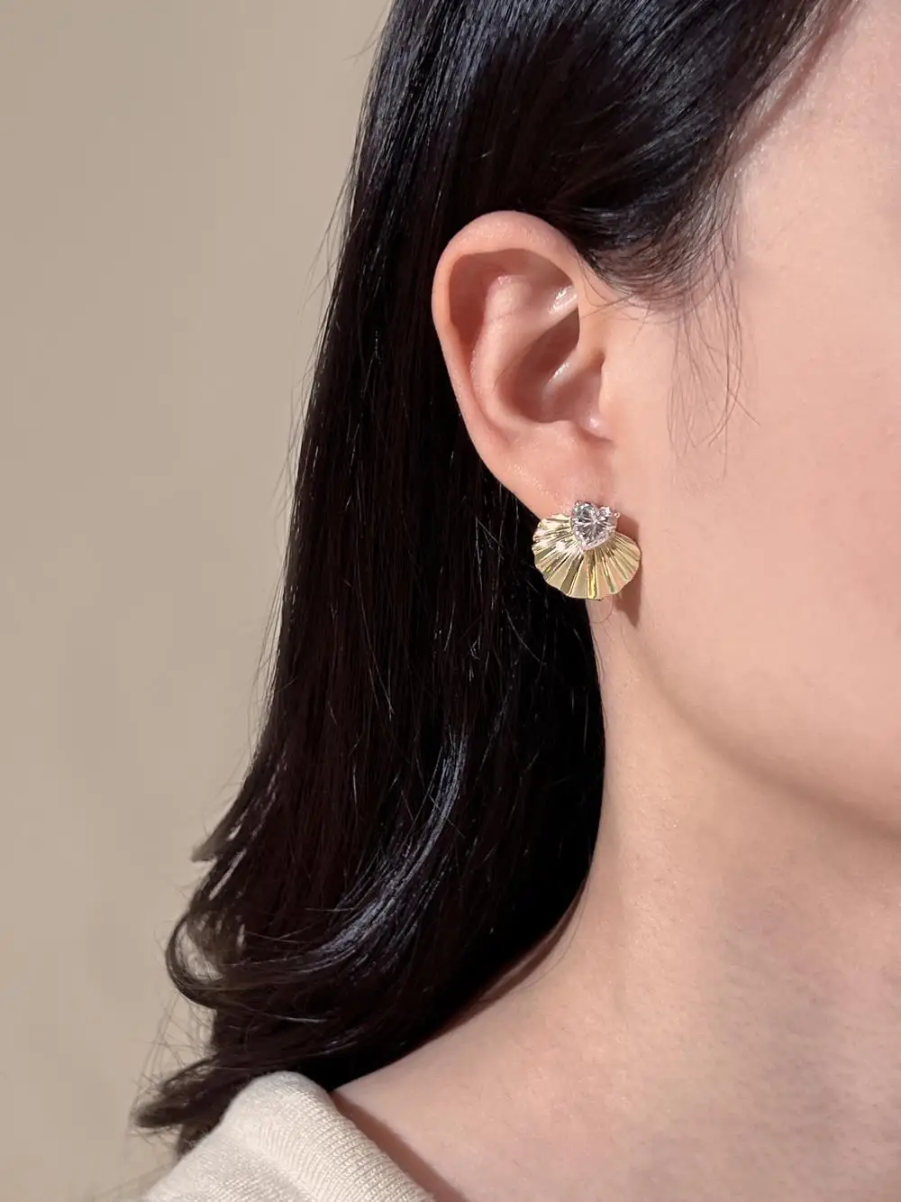 KAKODIY Luxury 14K Gold Plated Large Scallop Stud Earrings Jewelry Fashion £925 Stud Earrings Zircon Earrings detail 6