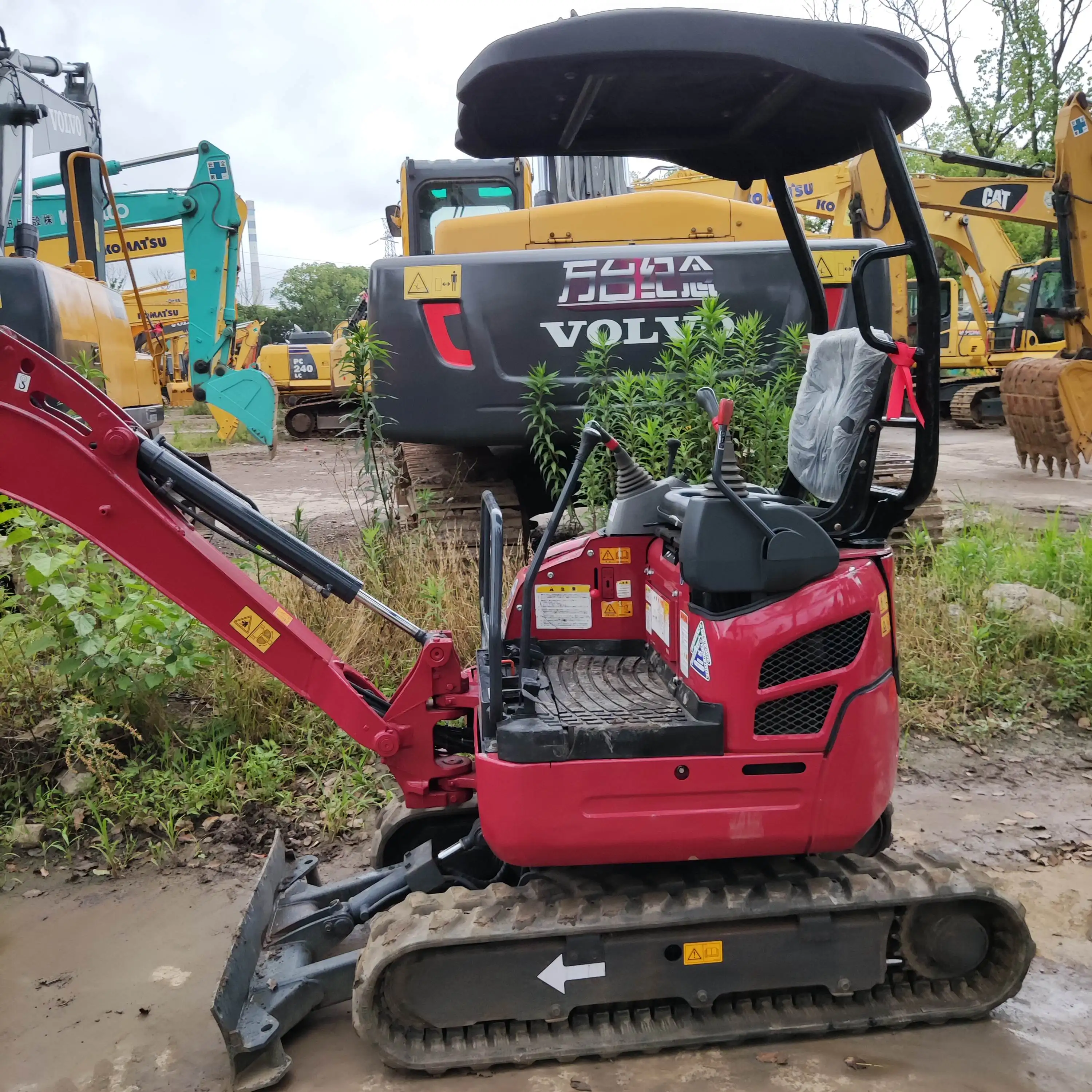 Used Cheap Small Track Digger Kubota U15 Hot Sell 1.5 Ton Mini Excavator with Cabin for Sale