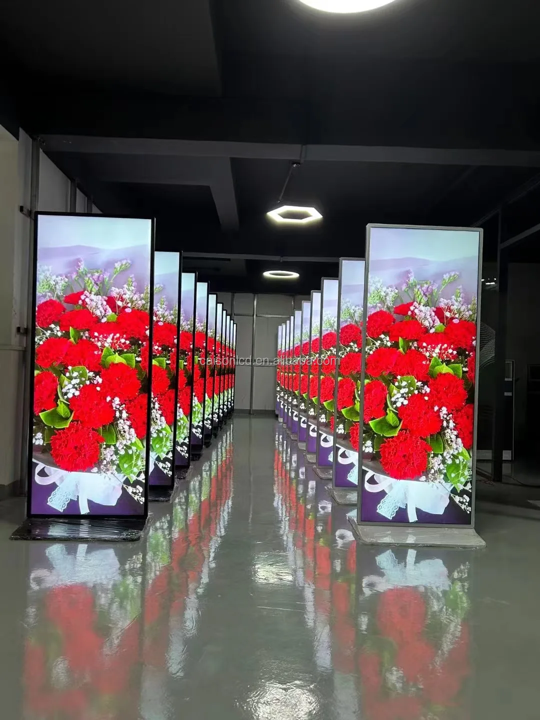 75 inch full screen vertical high brightness display Digital stand HD Digital signage and display LCD advertising display supplier