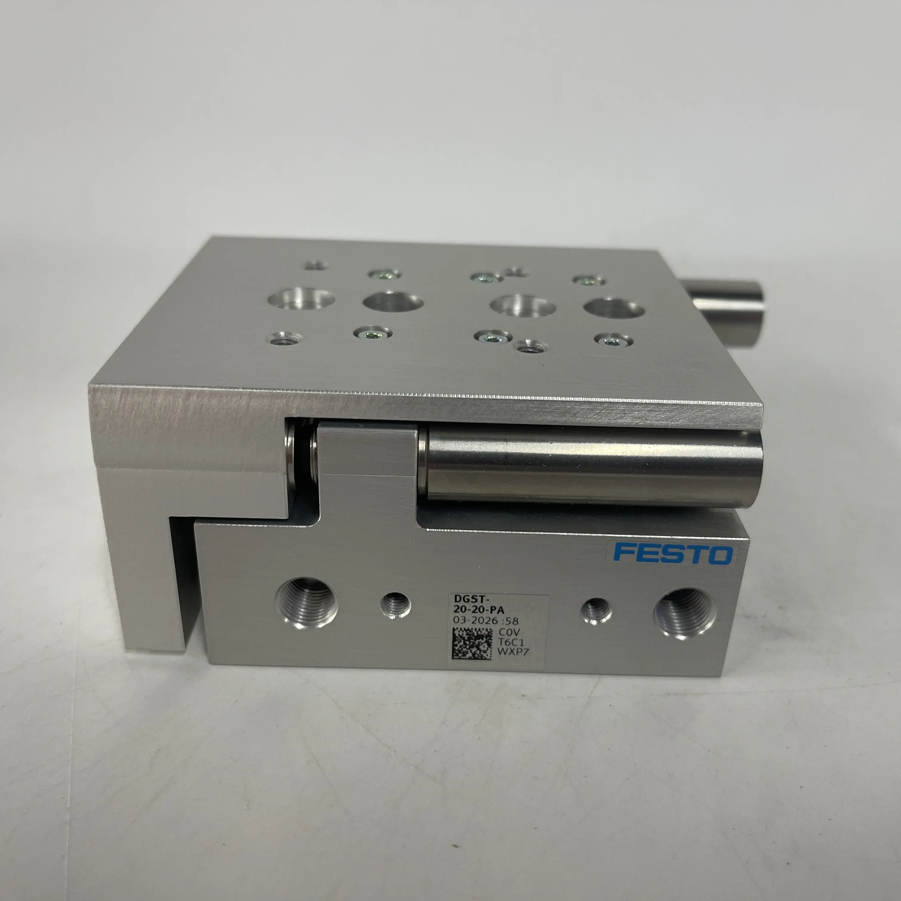 FESTO Linear Slide Cylinder DGST-20-20-PA 8085140 FESTO Linear Slide Cylinder DGST-20-20-PA 8085140
