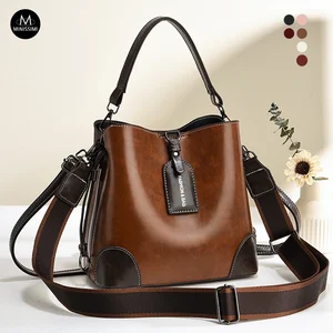PU Bucket Bag Tag Decor Luxury Handbags Borsa Per Donne Women's Crossbody Bags Shoulder Bag Retro Purses 2026
