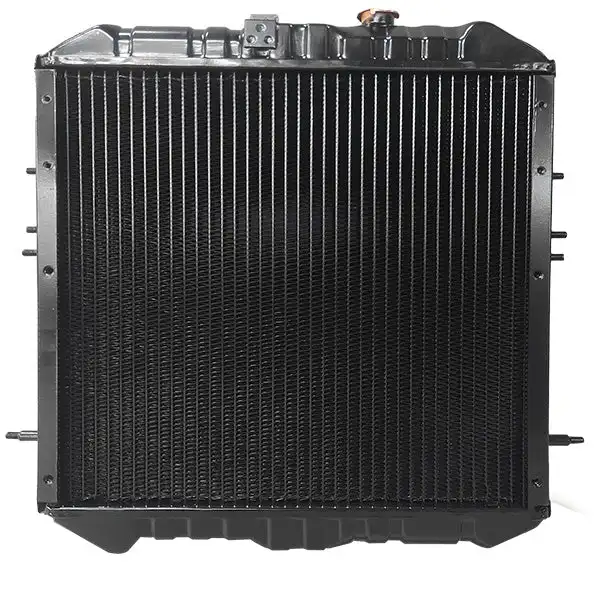 三菱ふそうキャンター 4D31用 ラジエーター (銅製) 生産年2012-2013