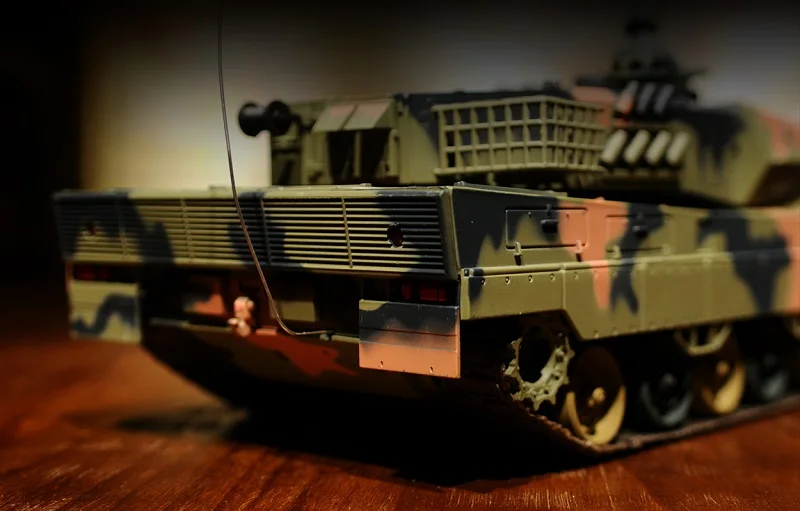 RCバトルタンク LEOPARD2 A5 MARUI☆LEOPARD2 A5／レオパルト2 A5 RCバトルタンク 戦車 MARUI