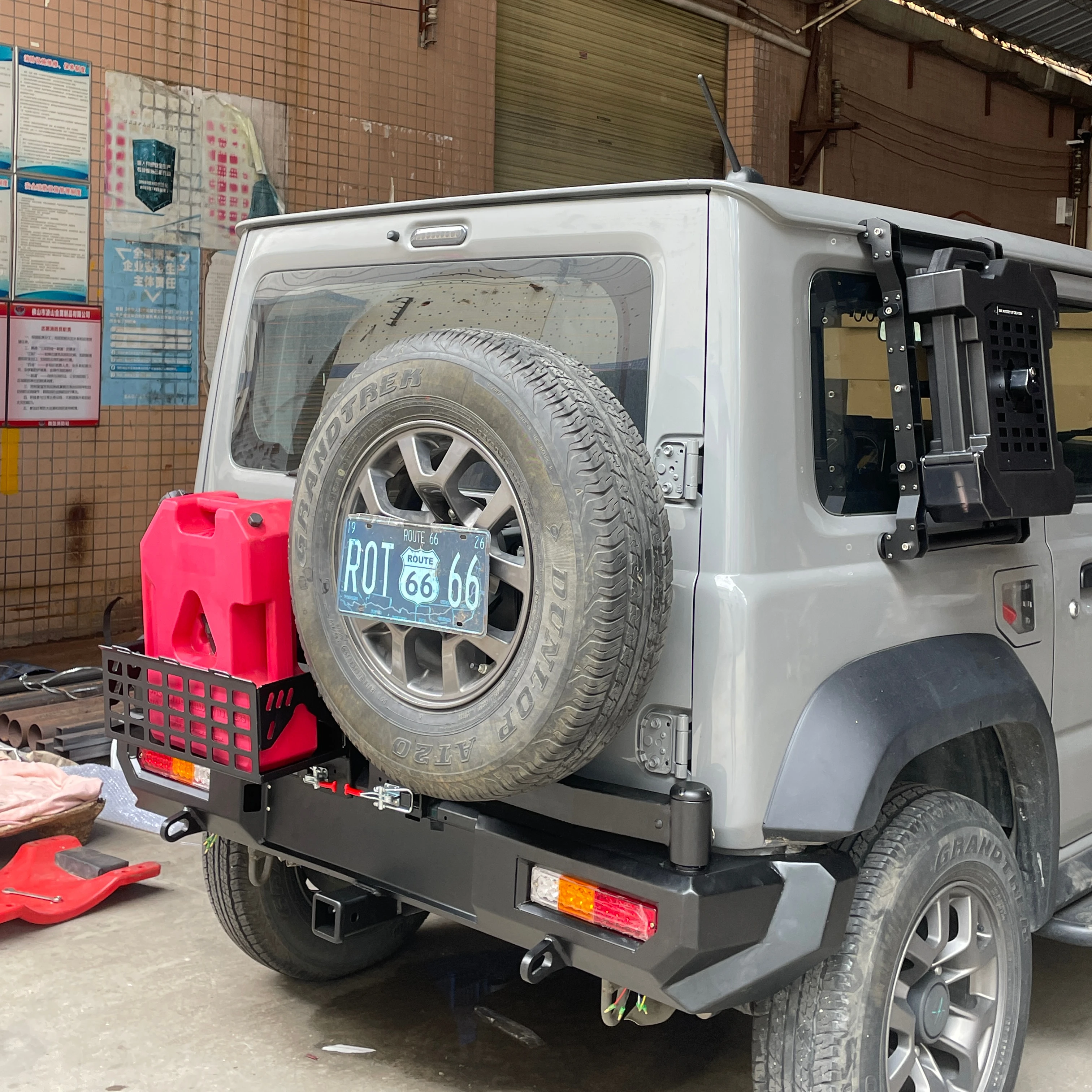Steel Rear Bumper with Lights for Suzuki Jimny JB64 JB74 (2022
