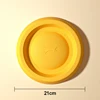 Lanza un frisbee.