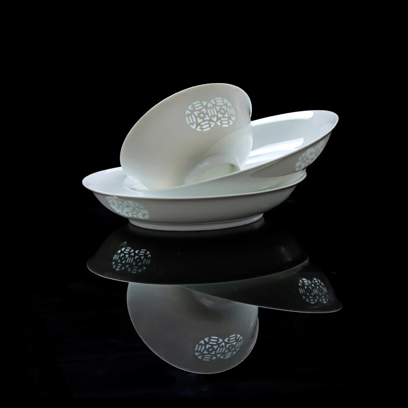 2024 New Jingdezhen Underglaze Celadon Linglong Porcelain Bowl and Dish Set Household Bone Porcelain Tableware Set Free factory