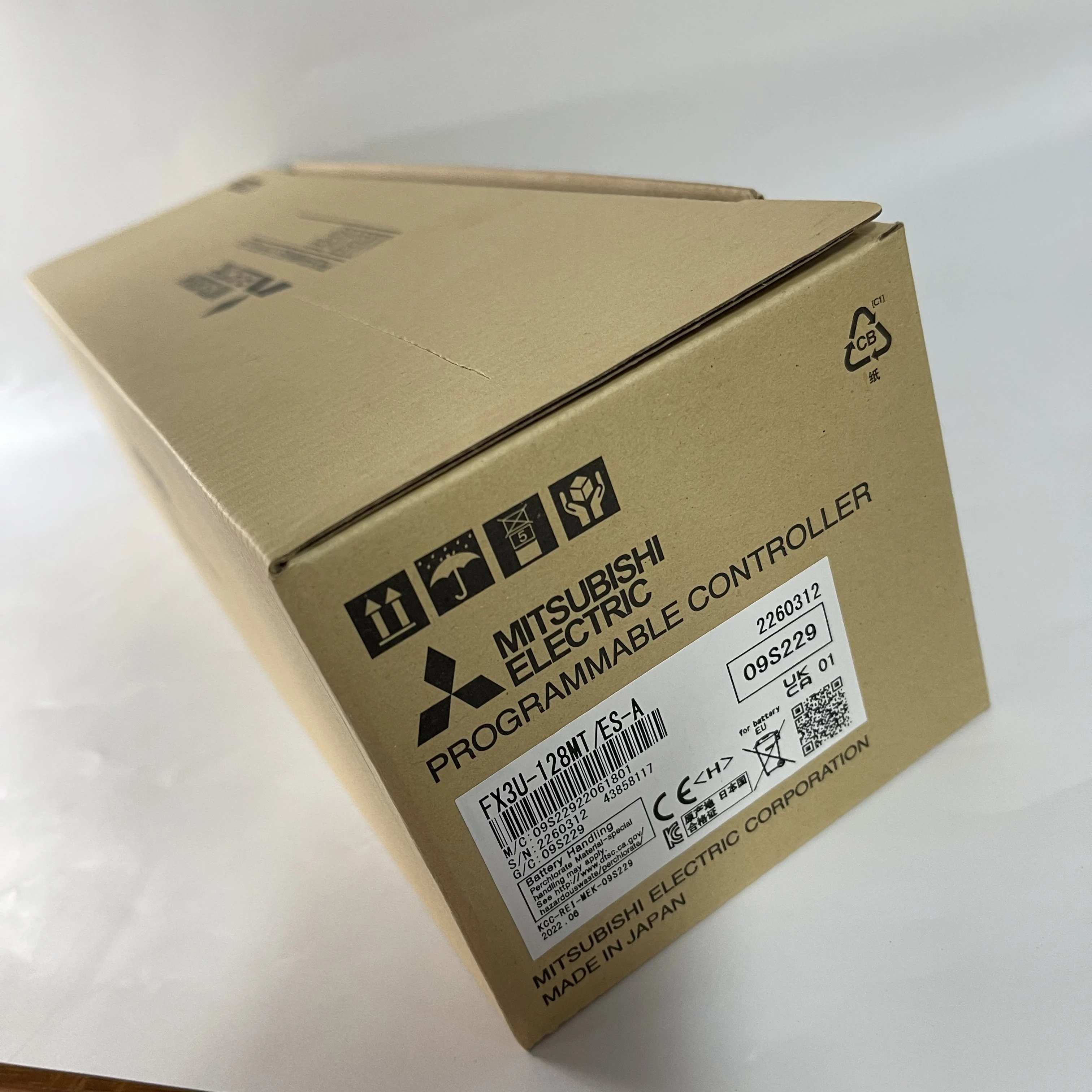 Mitsubishi Programmable Controller FX3U-128MT/ES-A Mitsubishi Programmable Controller FX3U-128MT/ES-A