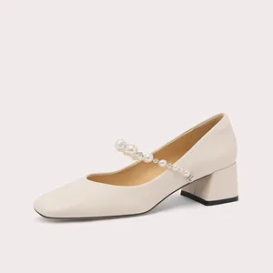 Elegant White Sheepskin Bridal Shoes Solid Pattern 3.5cm Heel Height Slip-On Closure Pointed Wedding Style