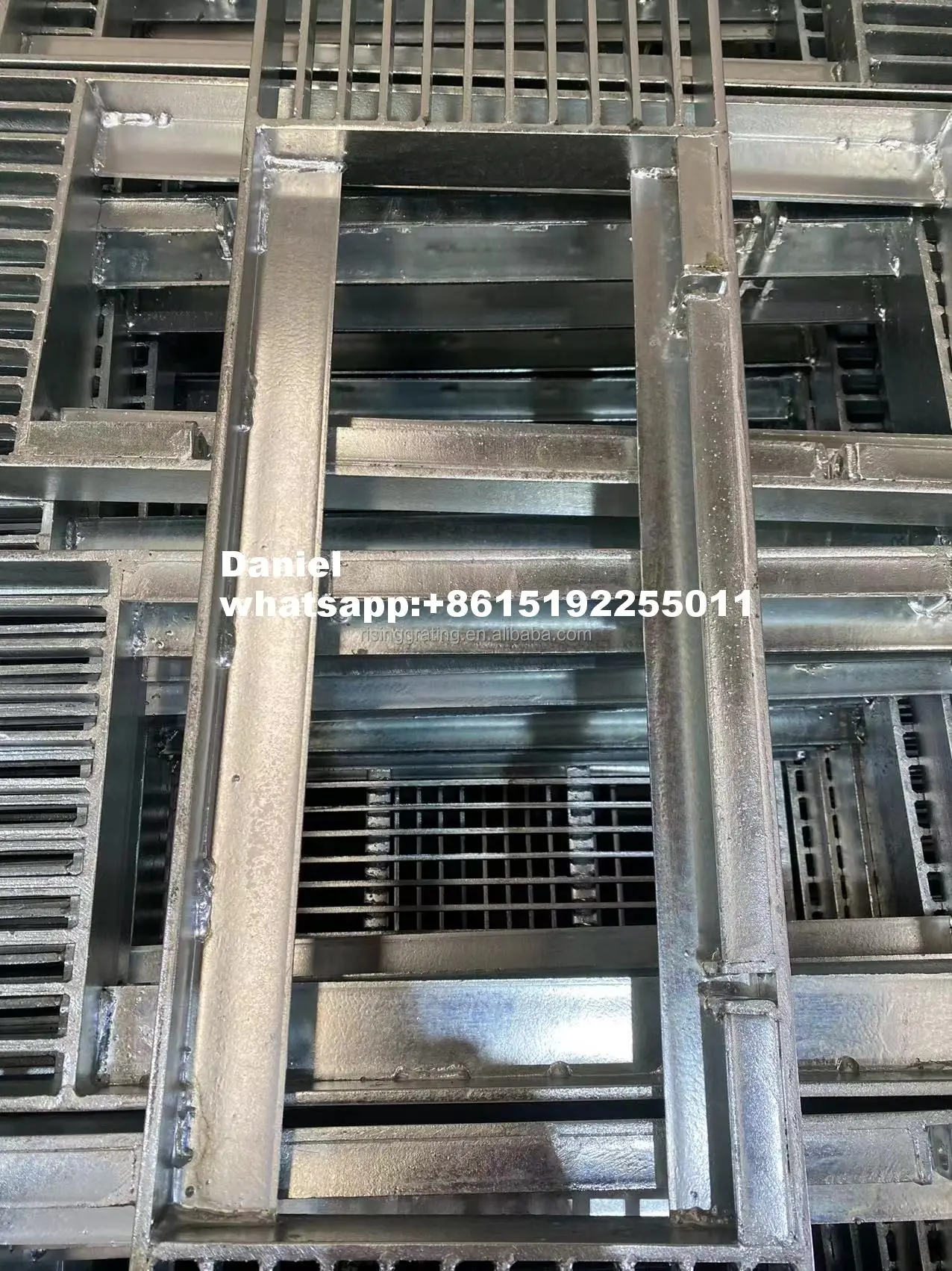 Singapore Hdb Apron Drain Steel Grating With Hinged Panel - Buy ...