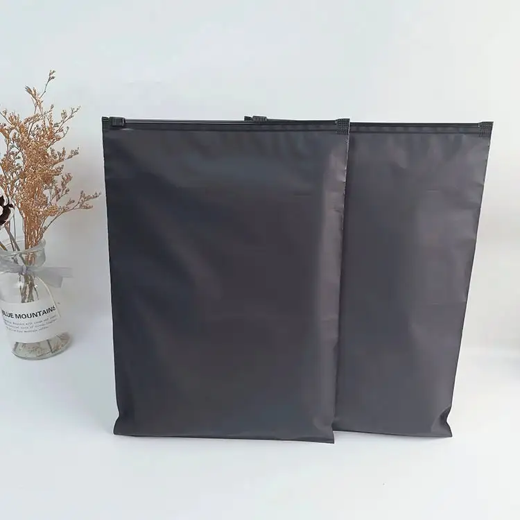 Custom OEM Packaging Bag with Zipper for Clothing Ziplock Bag CPE