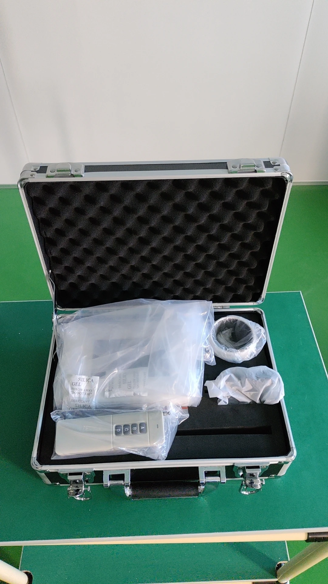 Portable Small Size Hand-Held Veterinary Digital X-Ray Machine for Pet Animals Veterinary Diagnosis Tool