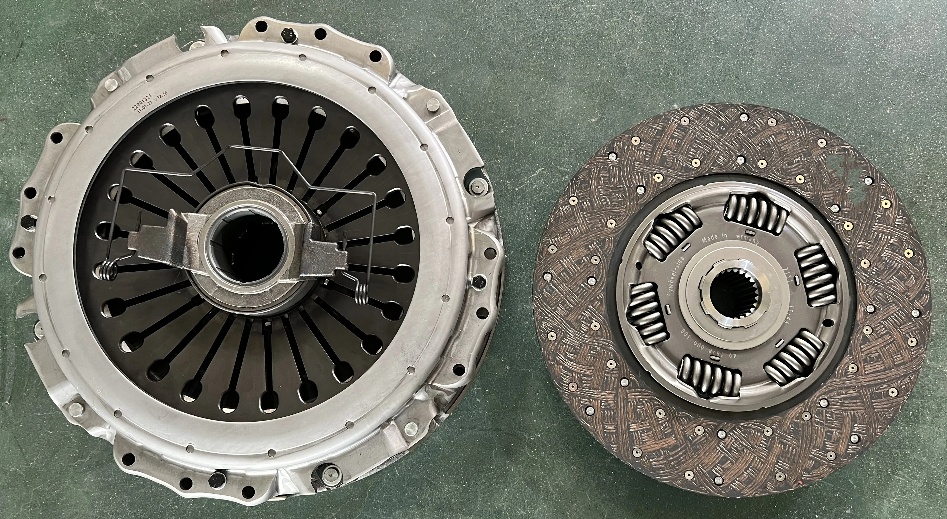 Clutch Cover Assembly Clutch Pressure Plate 3483034034 with Bearing ...