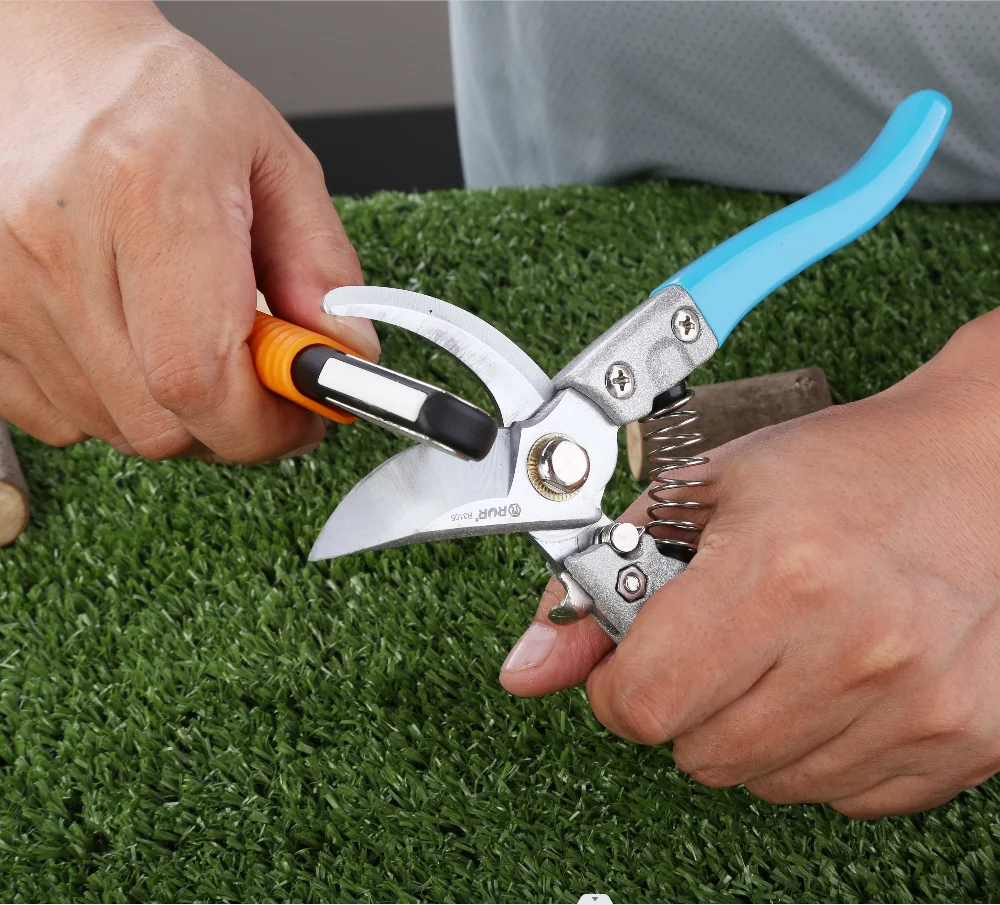 Multi Garden Tool Blade Sharpener - for Sharpening Lawn Mower Blades, Garden Pruners, Axe, Machete, Hedge Shears, Scissors