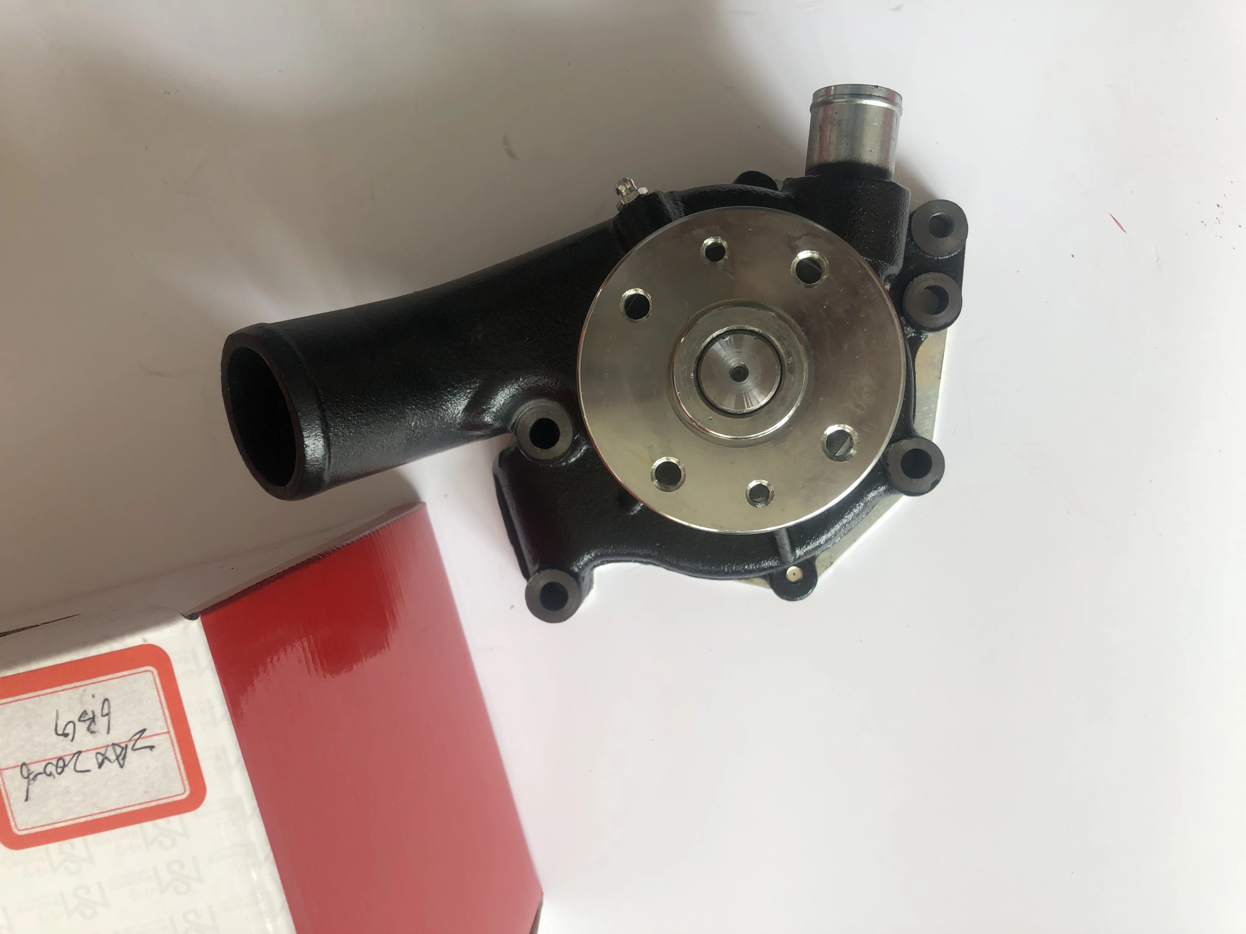 Steel Material Excavator Water Pump For Isuzu 6BG1 ISO9001 Approved