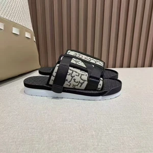 High-quality Slippers, Trendy and Fashionable, Breathable and Non-slip Sandals