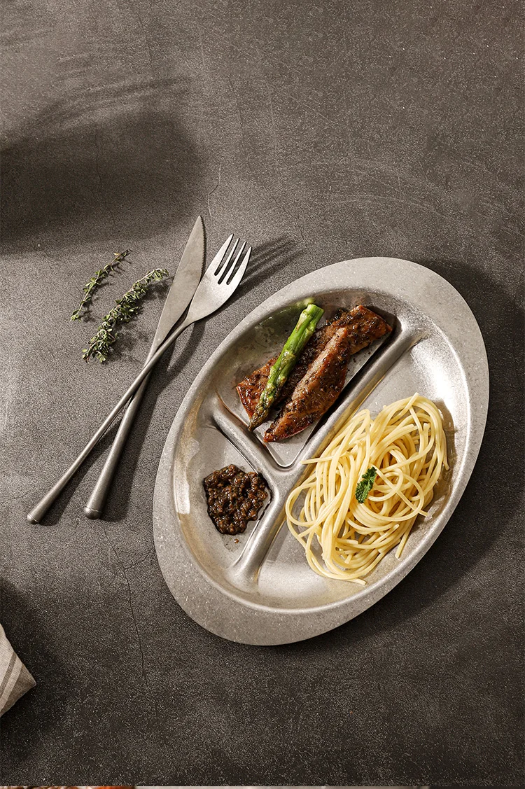 3 compartments stainless steel 304 Oval Retro style restaurant decoration camping food plates