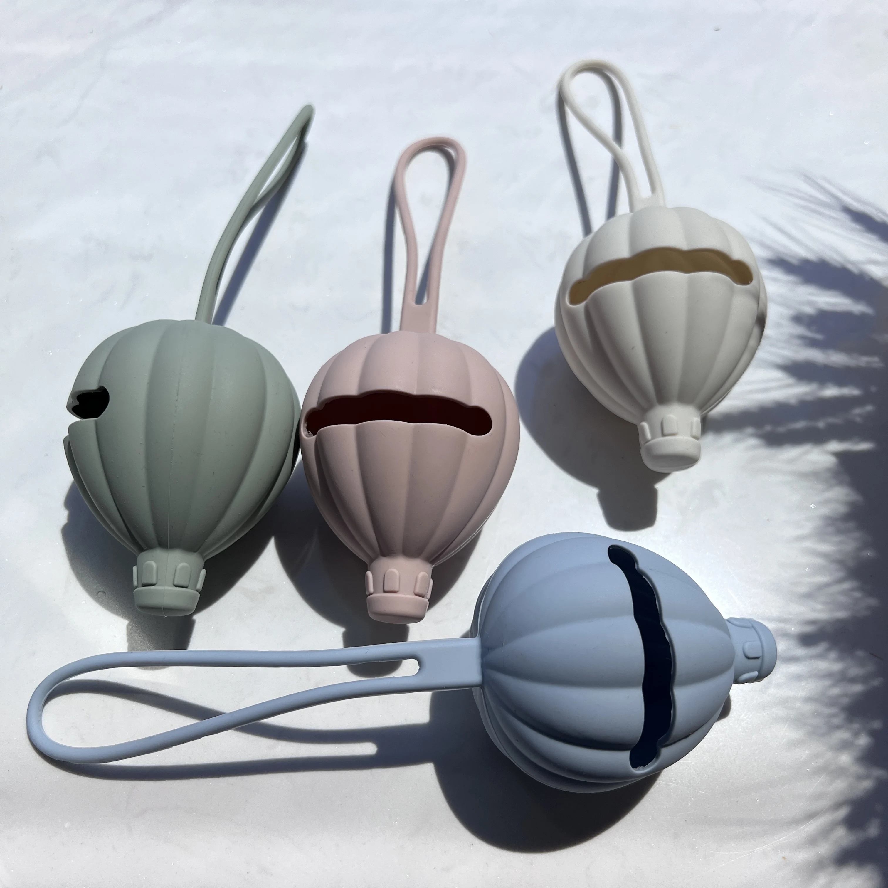 Beautiful And Cheap Many Solid Colors New Hotball Pacifiers Container