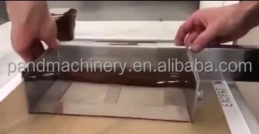 Chocolate Scraper to Flatten the Chocolate Ganache Adjustable - Image 6