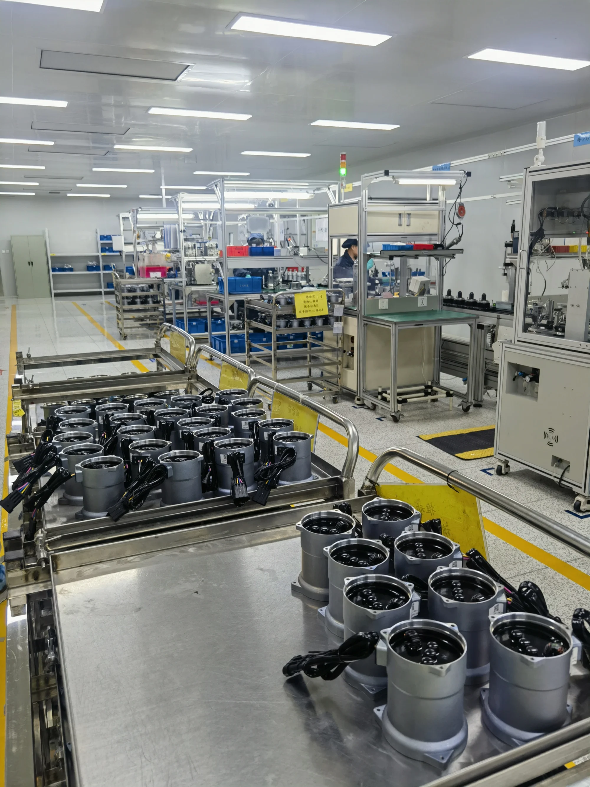 BLDC Water Pump 24VDC 250W 6000L/H Single Stage Centrifugal Pump for EV Battery Cooling with IP68 and 18 Months Warranty