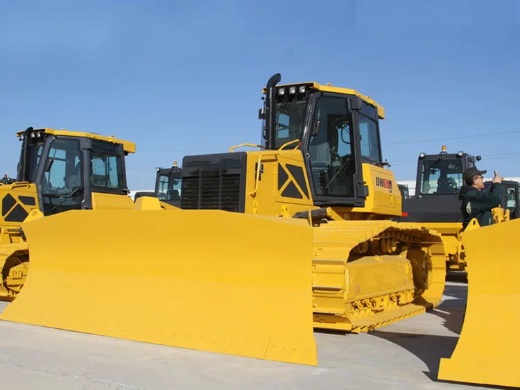 От известного китайского бренда гусеничный бульдозер производители 240hp DH24-B2 с запасными частями