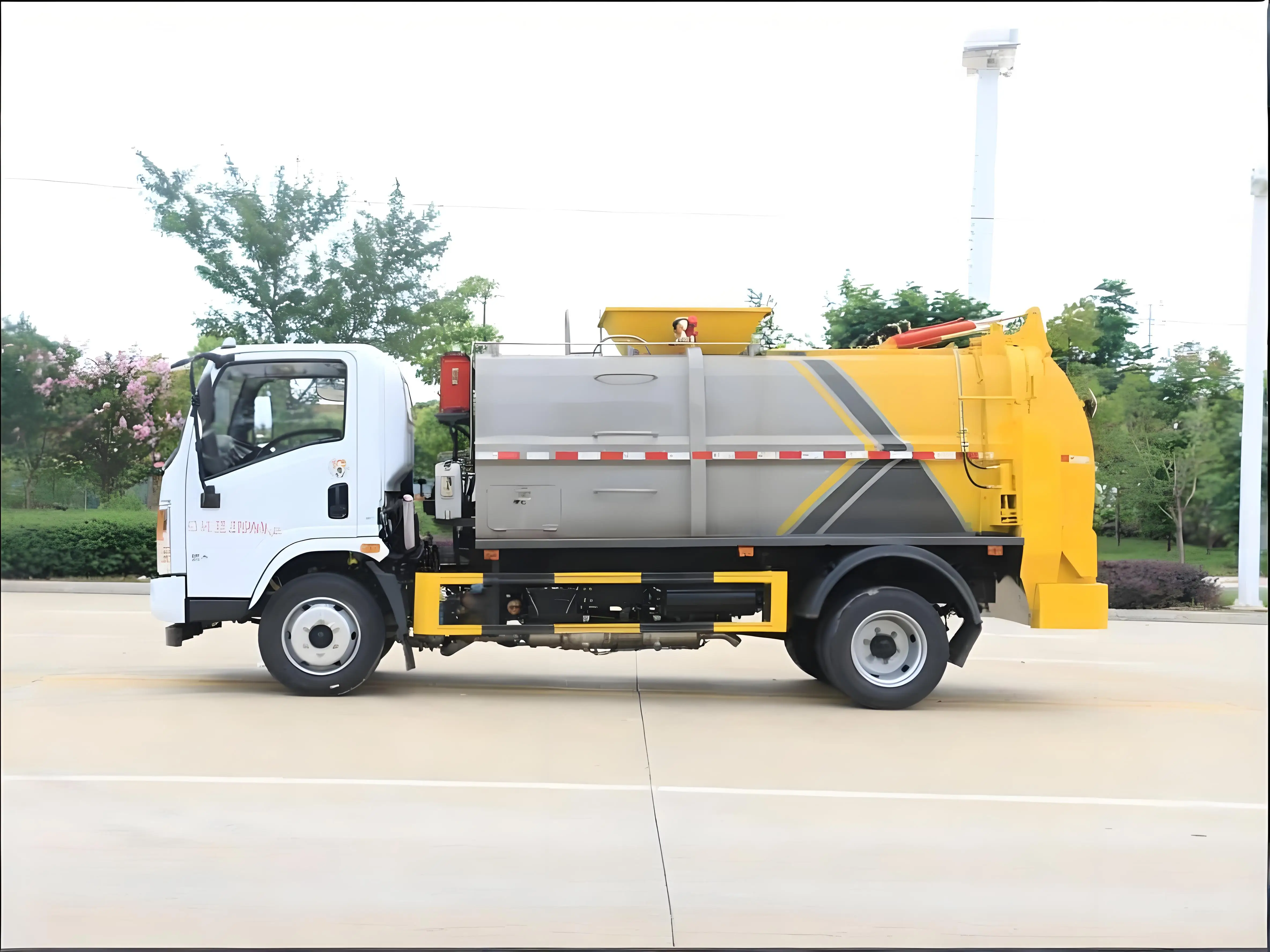 Factory Price 8 Cubic Meter Transporting Kitchen Food Waste Kitchen Waste Truck Garbage Truck