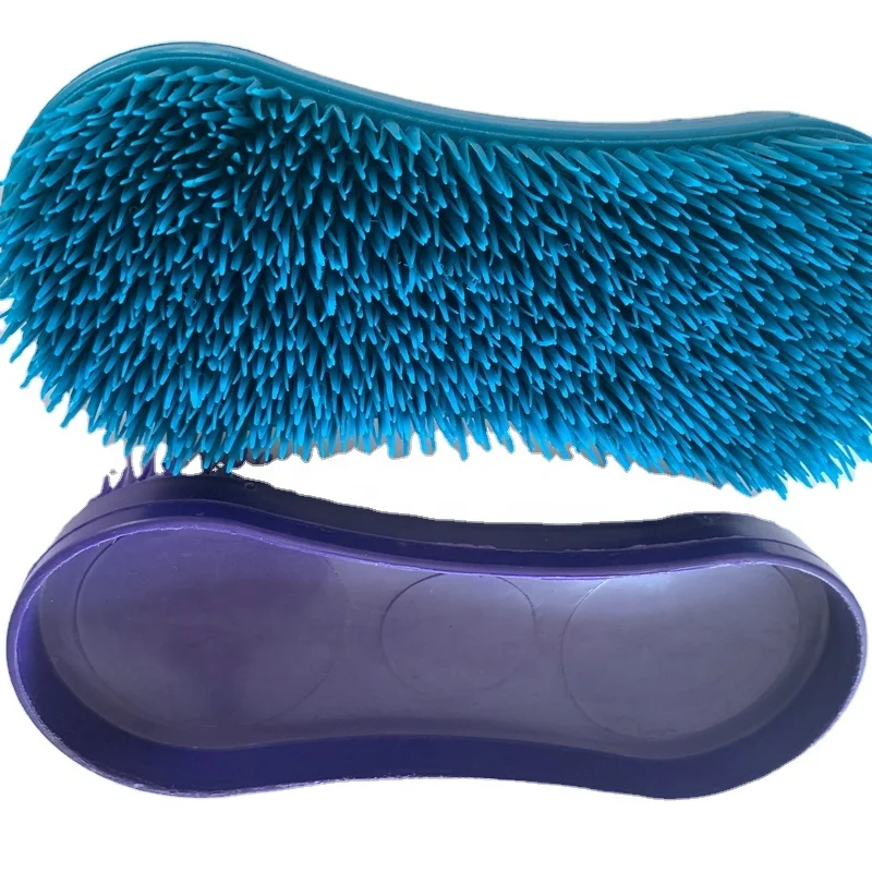 Durable Magic Horse Brush in PE Material Wholesale for Grooming
