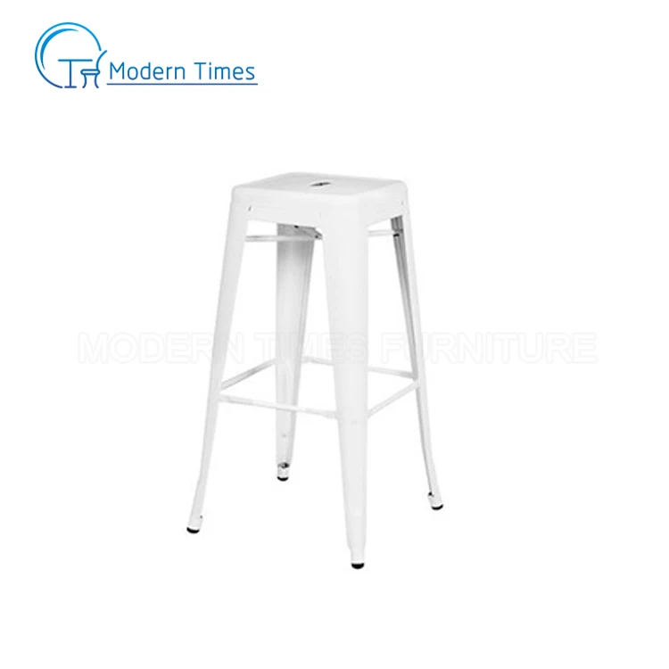 Цветной металлический барный стул с открытой спиной высотой 75