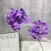 Nouvelle hortensia à deux têtes de couleur violet foncé