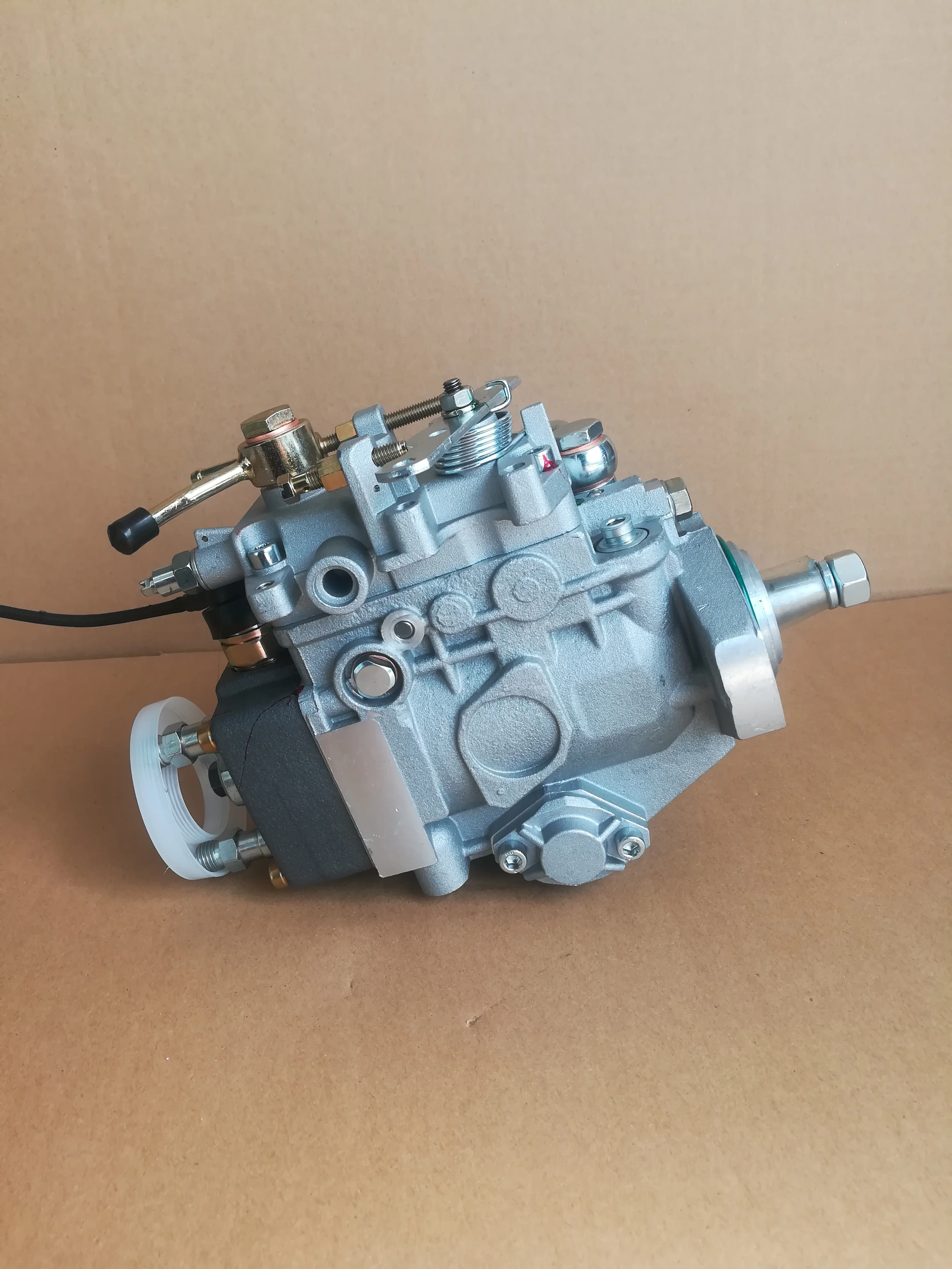 Auto parts engine fuel pump model 0001060376 VE3\9F1500L376AG fuel 