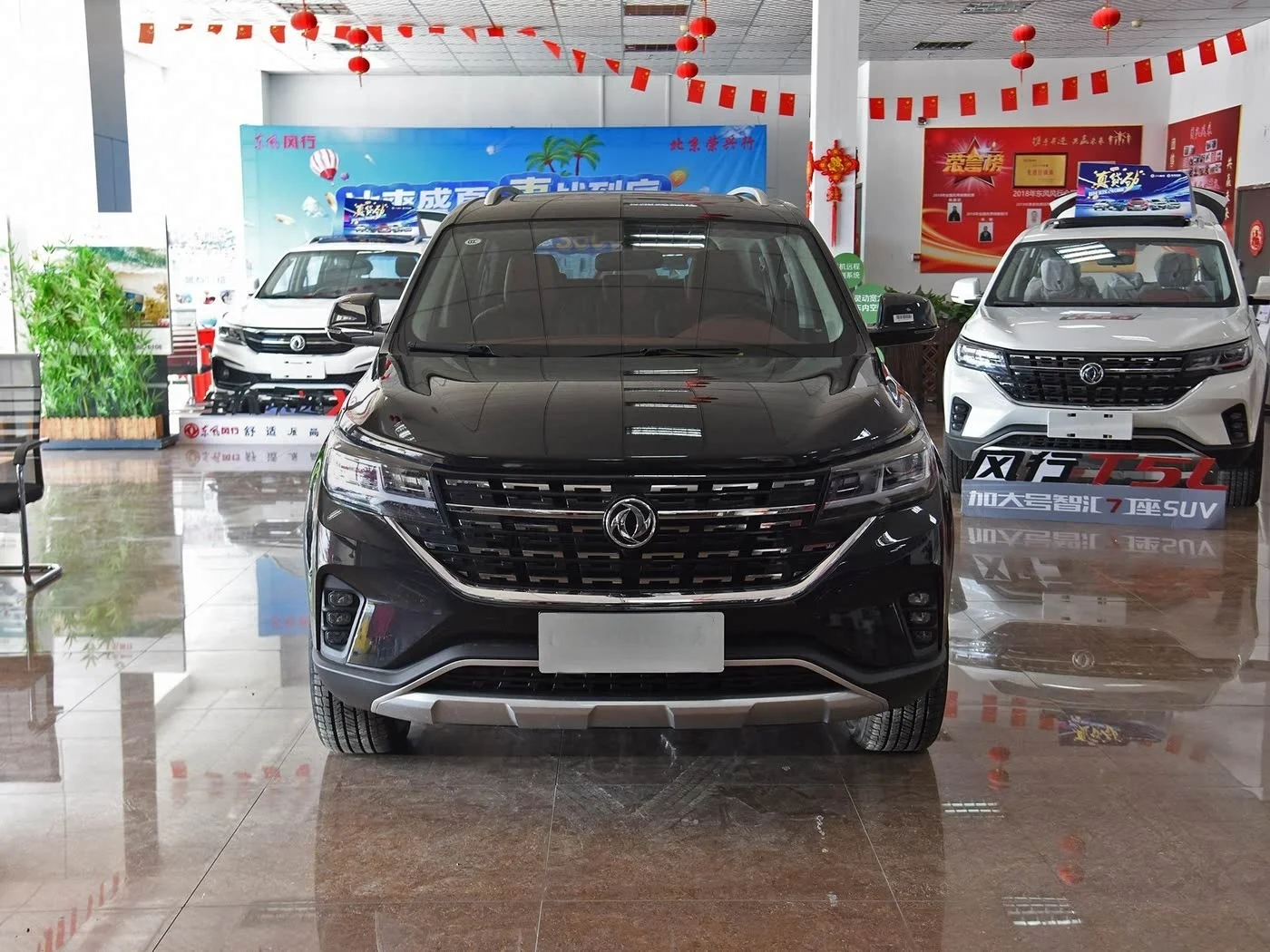Dongfeng Fengxing T5L SUV High Quality New Design Vehicle Euro VI Emission Available