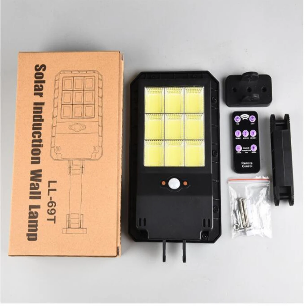 Водонепроницаемые светодиодные уличные фонари на солнечной батарее с дистанционным