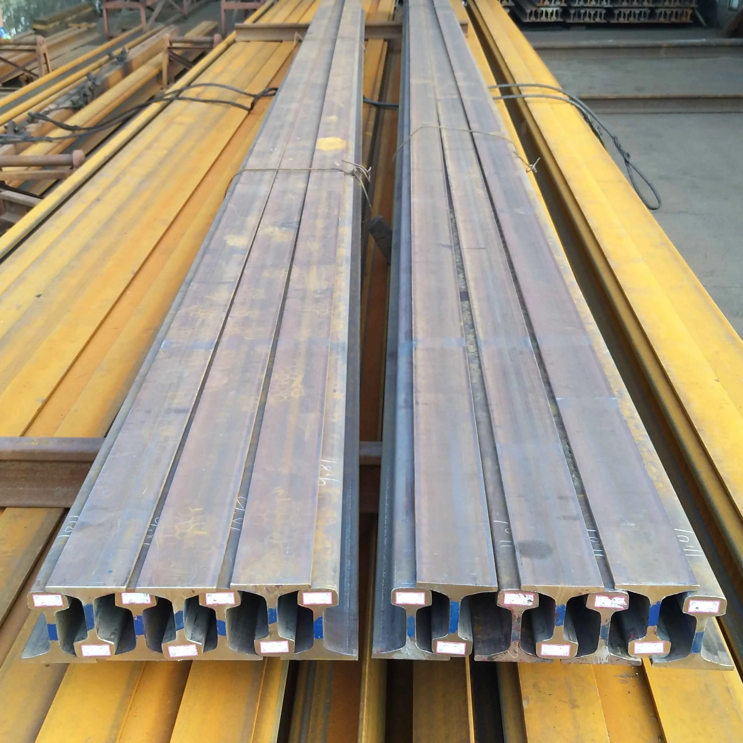 Железнодорожный рельс R260 / R350H uic60 / 60E1