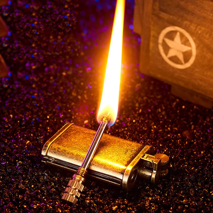 Accendino Antico Vintage con Fiamma Morbida, Accendini a Cherosene con Accendini a Tubo Incisi al Laser, Ricaricabili per Cucinare al Barbecue (Non Includere Cherosene),Pipe