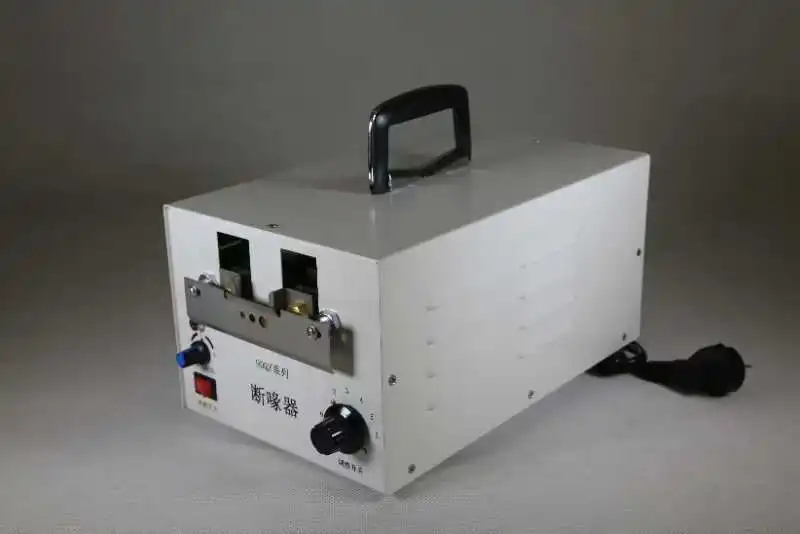 Fully Automatic Chicken Cutter /Poultry Beak Cutter/ High Quality Chicken Beak Cutter Chicken Mouth Cutter Cutting Machine