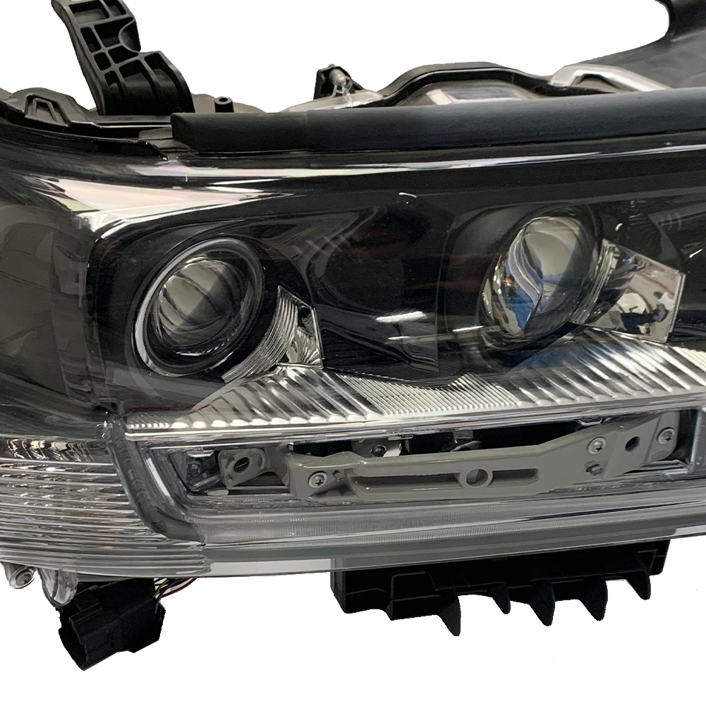 Hot Selling Auto Parts Front Headlight for Toyota LC200 LED 2020 Double Light supplier