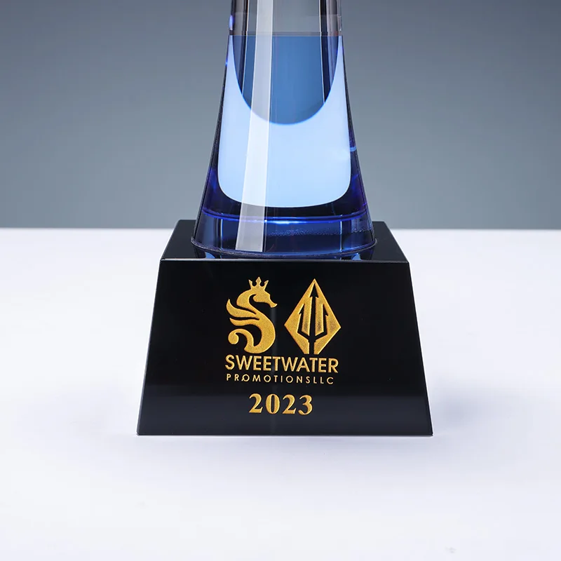 Factory direct sales unique design crystal trophy customized logo k9 high-grade awards manufacture