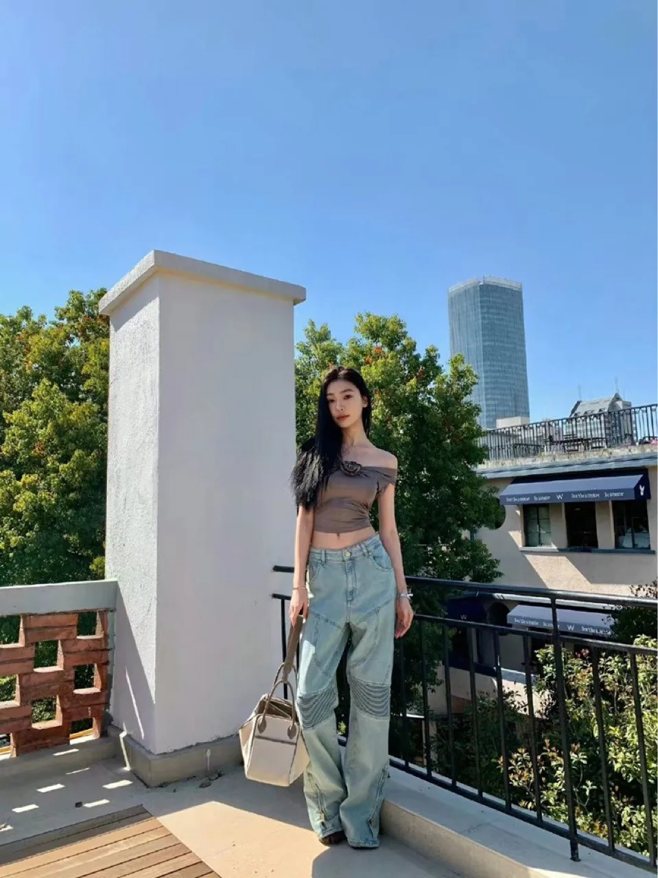 Washed Distressed Visual Leg Repair Highlights High Dynamic Lines and Bone Compression Design, Straight Leg Mid Waist Jeans