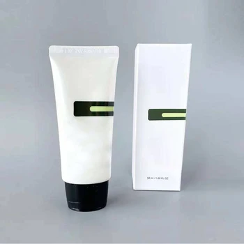 SPF50+ Lightweight Moisturizing Sunscreen UV Protection 50ml Aloe Soothing Sunscreen